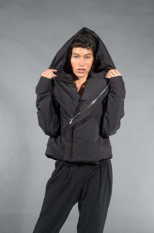 Underground Cropped Puffer Coat in Solid Black | Marigold Shadows