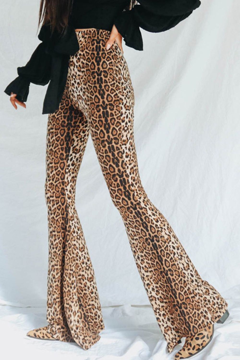 Prowling In Leopard Print Flared Pants –