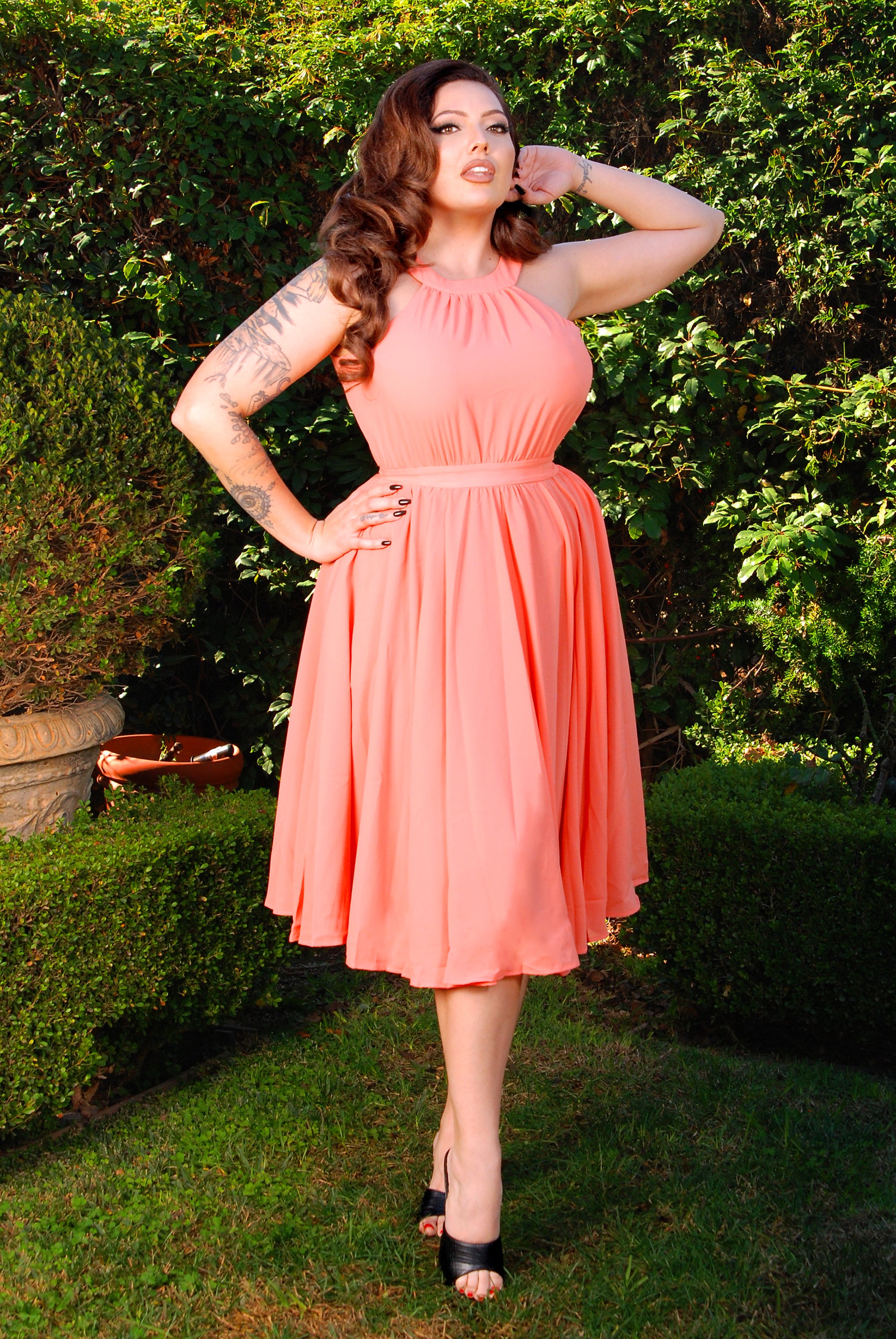 Final Sale - Maybelle Gathered Swing in Solid Peach | Laura Byrn – pinupgirlclothing.com