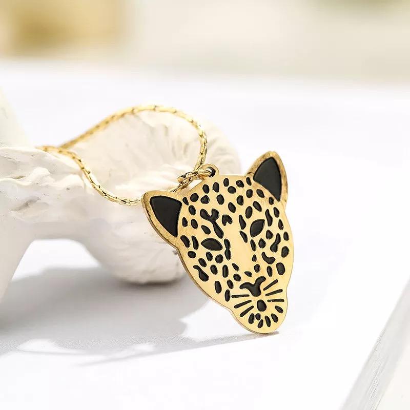 Golden Leopard Head Pendant Necklace