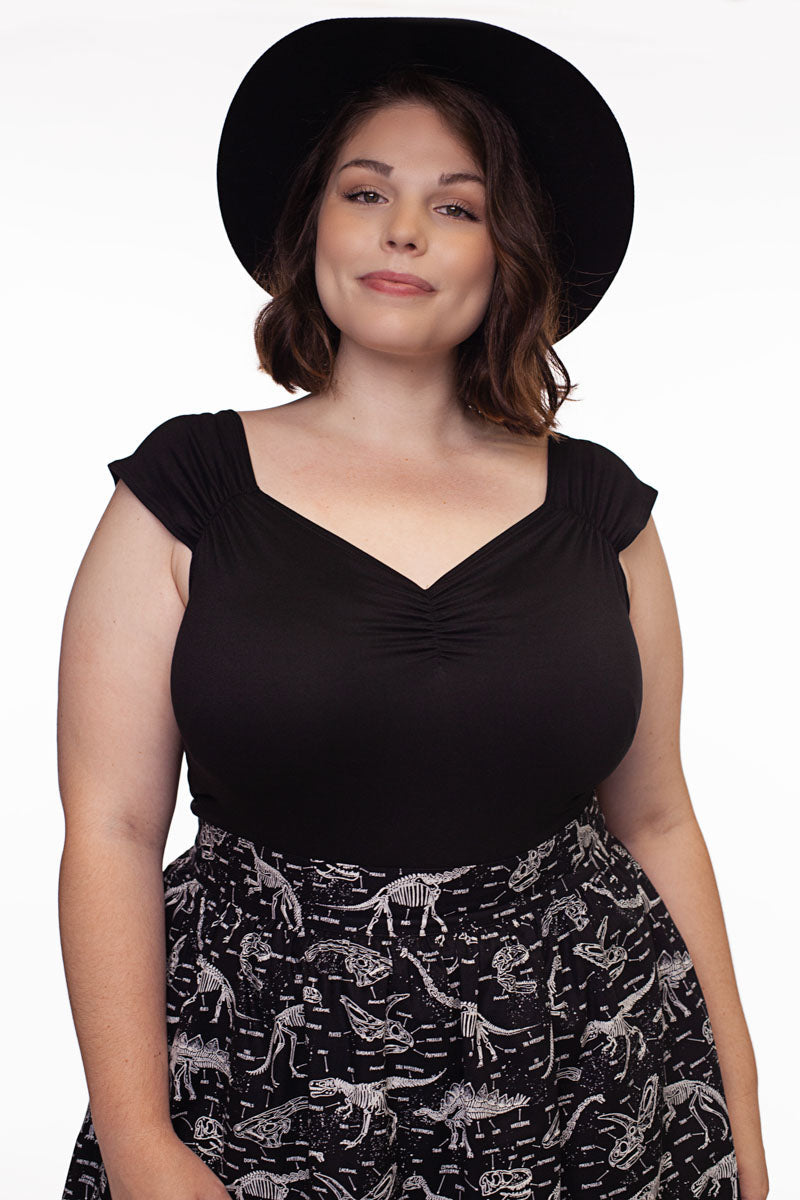 Isabel Top in Black | Retrolicious
