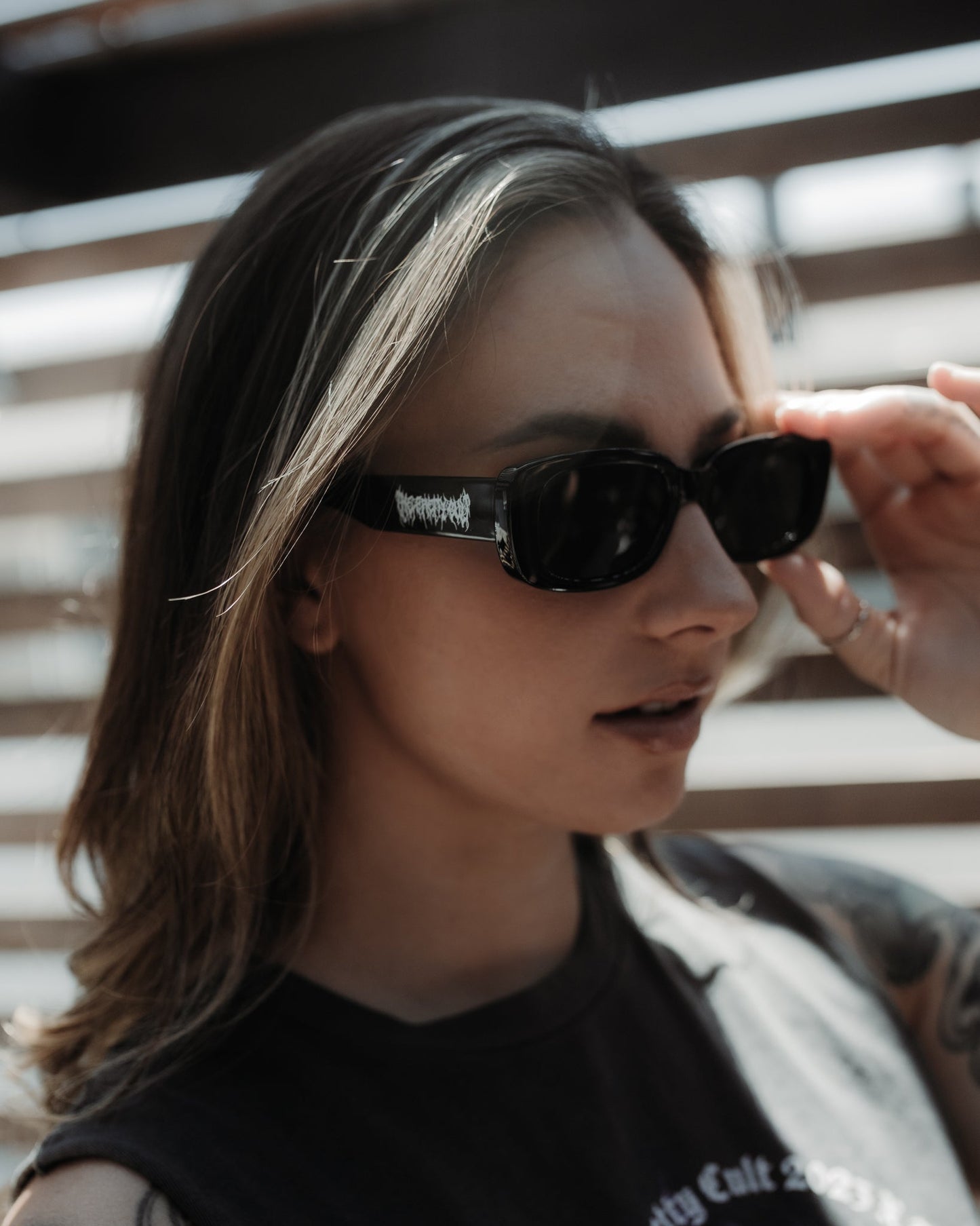 Black Metal shiny black rectangular sunglasses, front view, The Pretty Cult