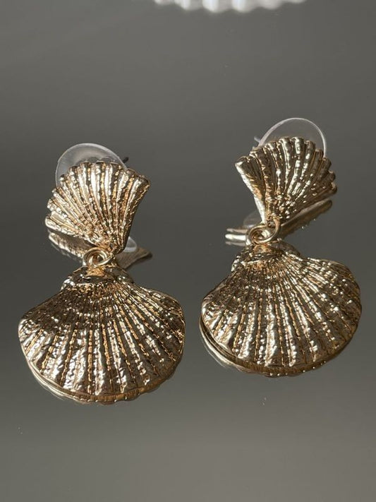 Trevi Vintage Faux Gold Shell Motif Stud Earrings | Sifides Jewelry