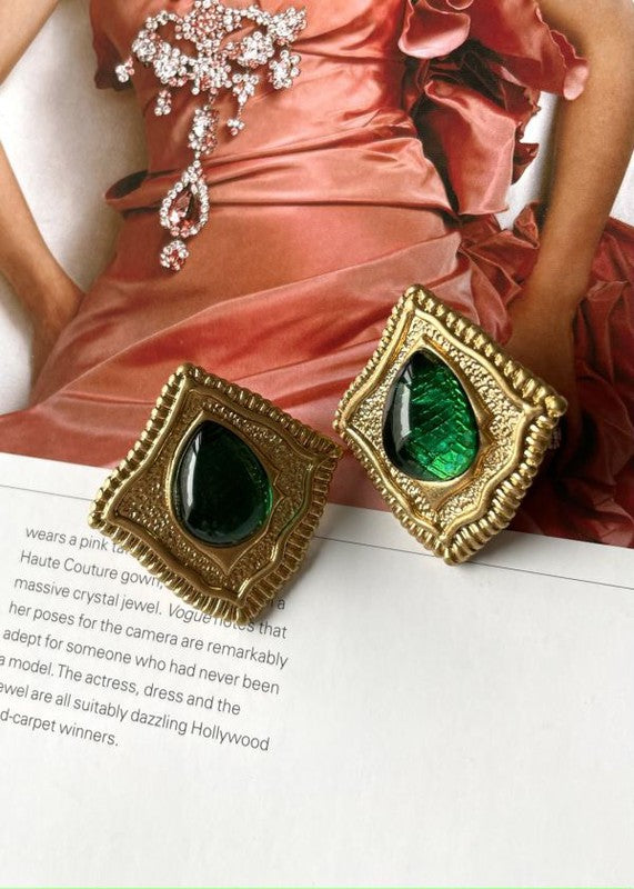 vintage renaissance Retro style faux gold green glass jelly stud earrings | Sifides Jewelry