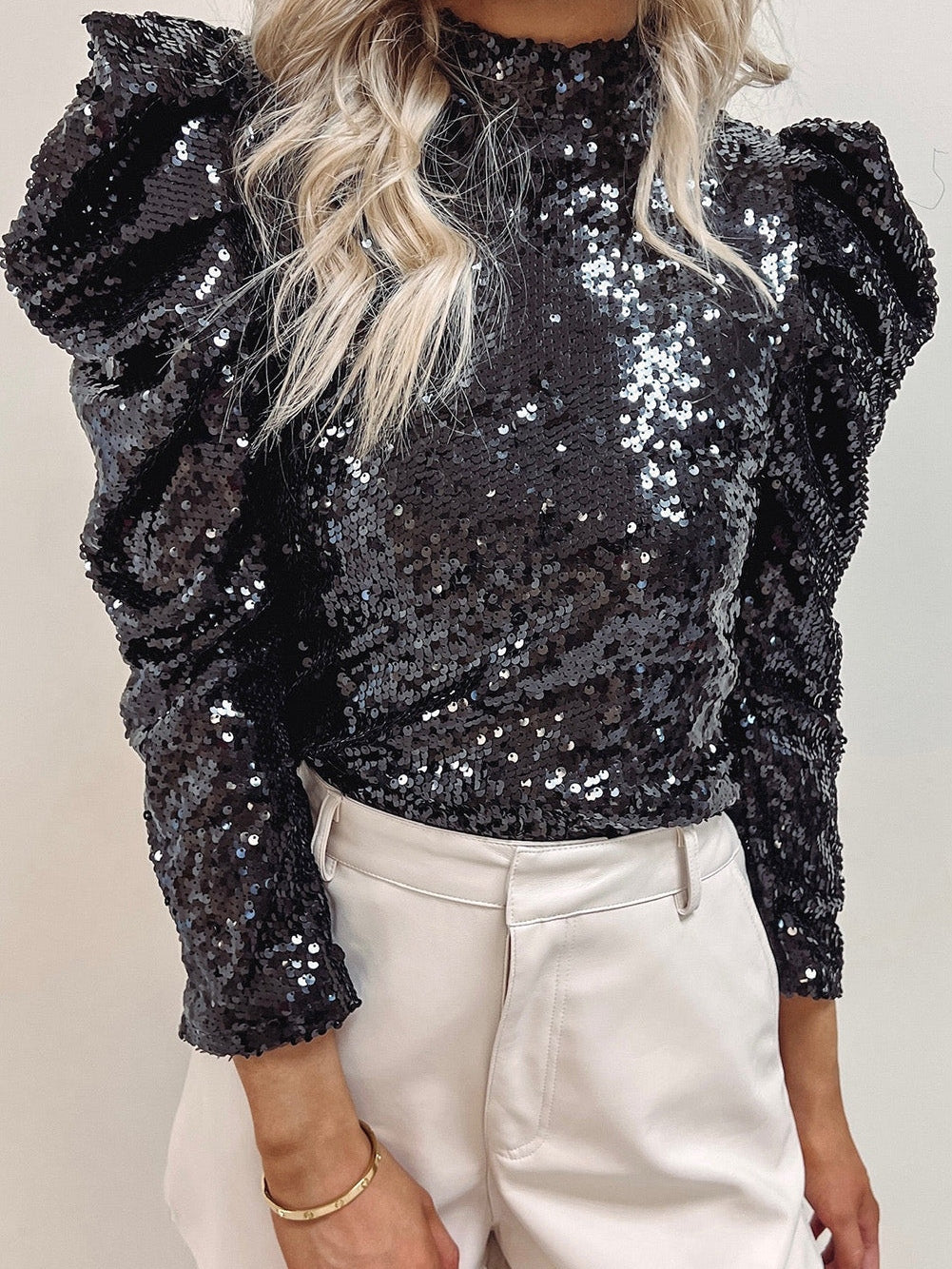 Mali Bubble Sleeve Sequin Top in Black