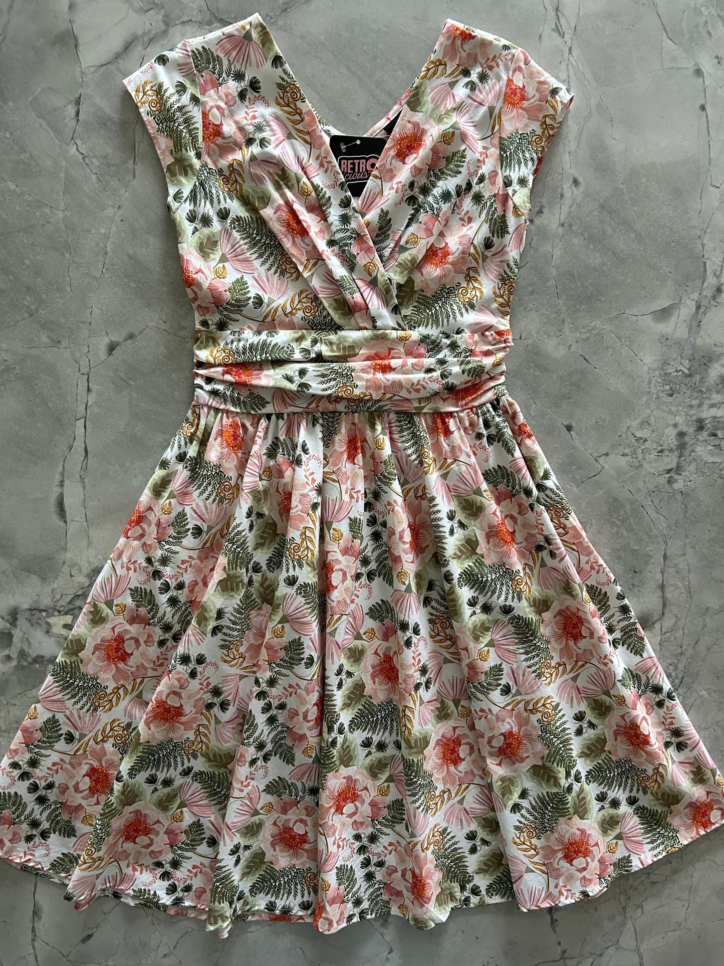 Pink Floral Greta Dress | Retrolicious