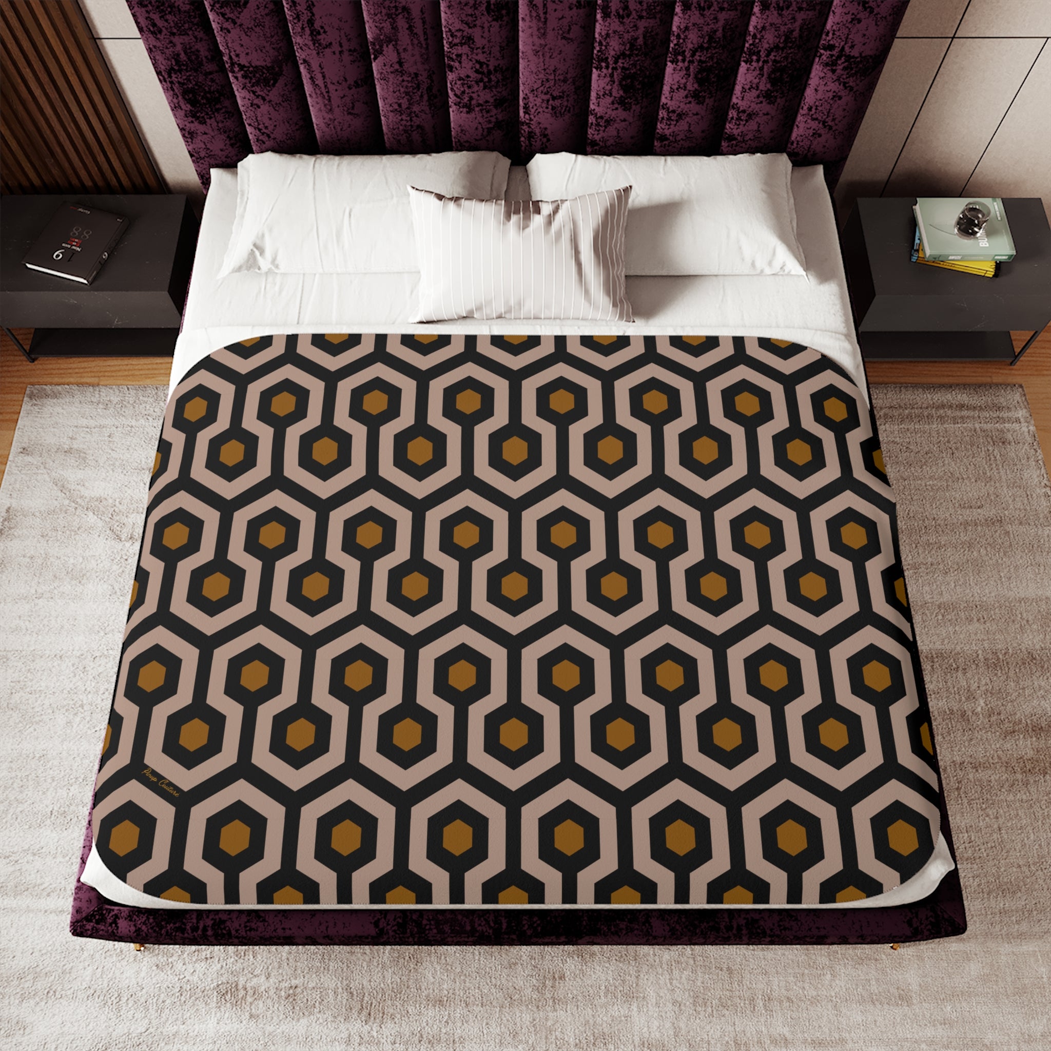 Ultra Fuzz Neutral Hotel Hexagon Sherpa Blanket ��� Reversible Two���Tone Cozy Throw