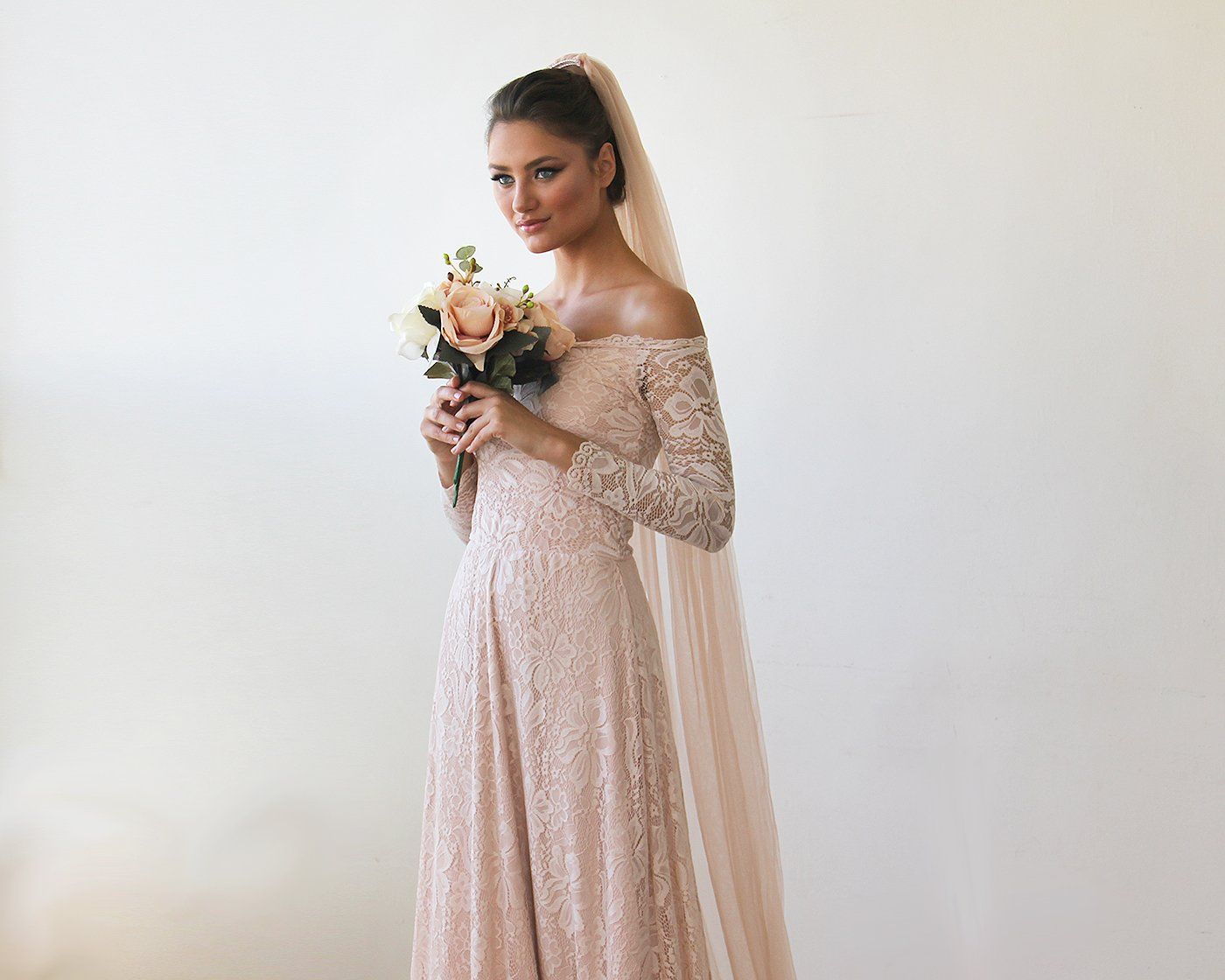Blush tulle bridal veil length guide from shoulder to cathedral