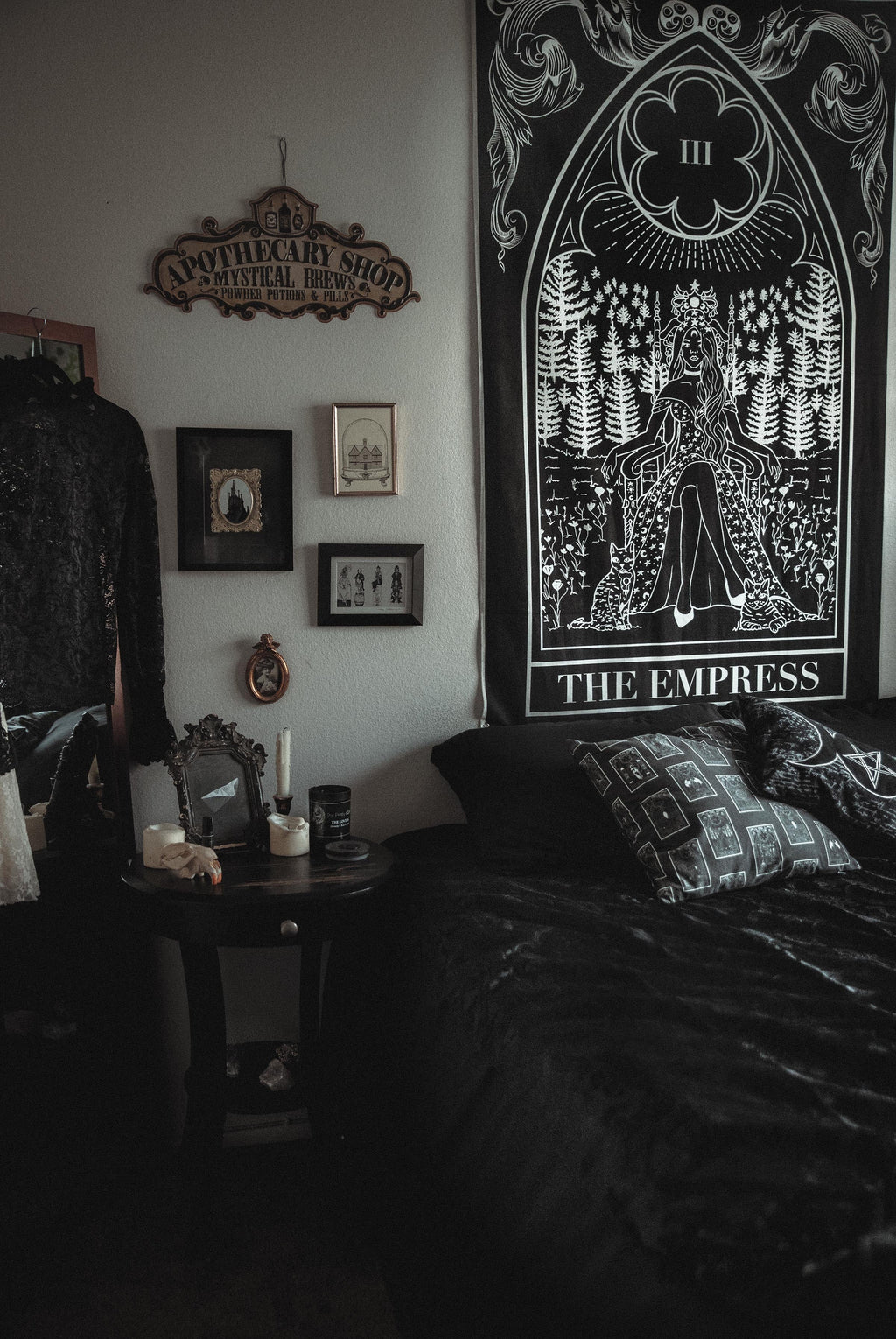 The Empress tarot card wall tapestry