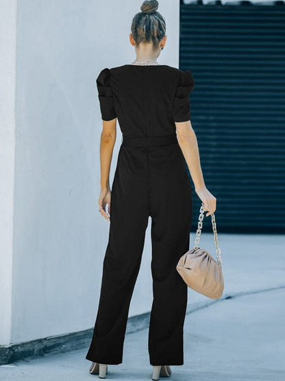 Chic V-neck Short-sleeved Jumpsuit