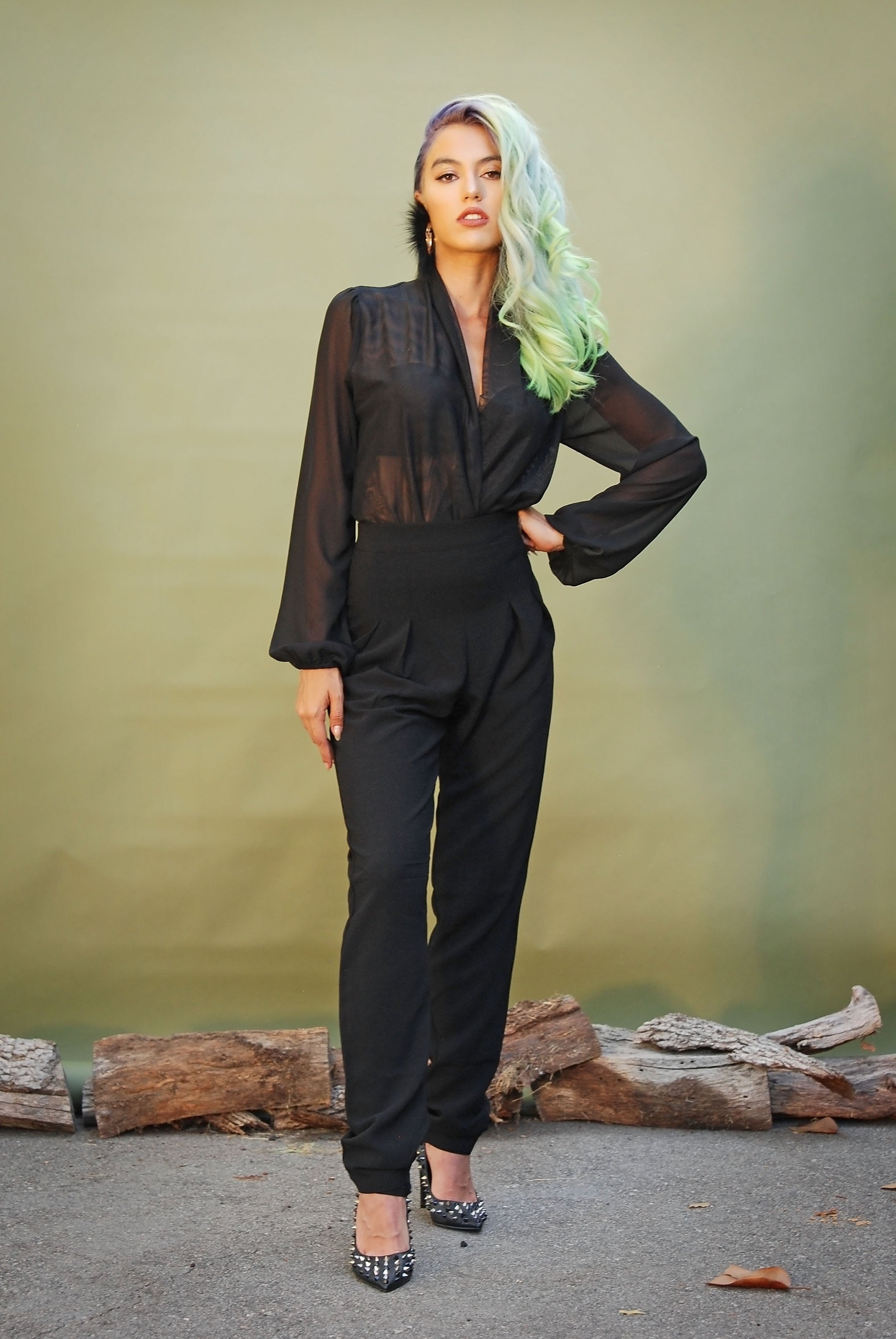 Olivia Vintage 90's Style Tapered Pants in Black Stretch Crepe | Traci Lords