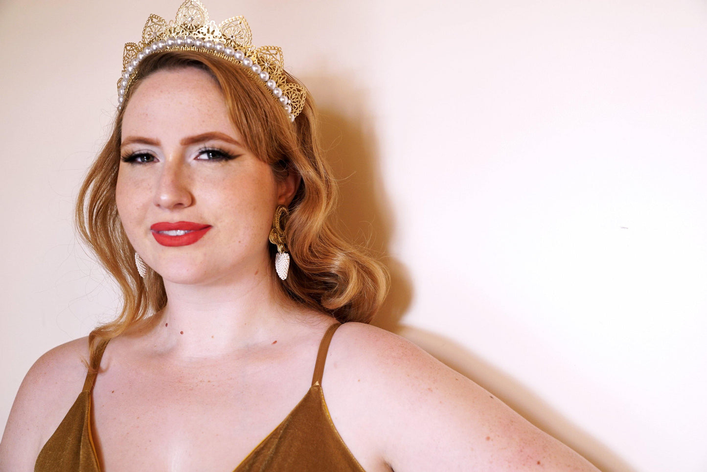 Her Majesty Crown in Gold - pinupgirlclothing.com