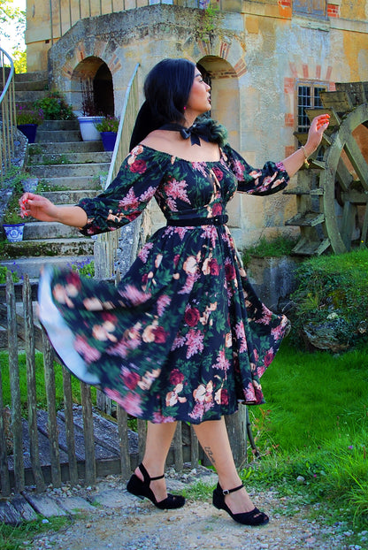 Marie-Thérèse Peasant Dress in Dark Bella Roses Crepe | Pinup Couture