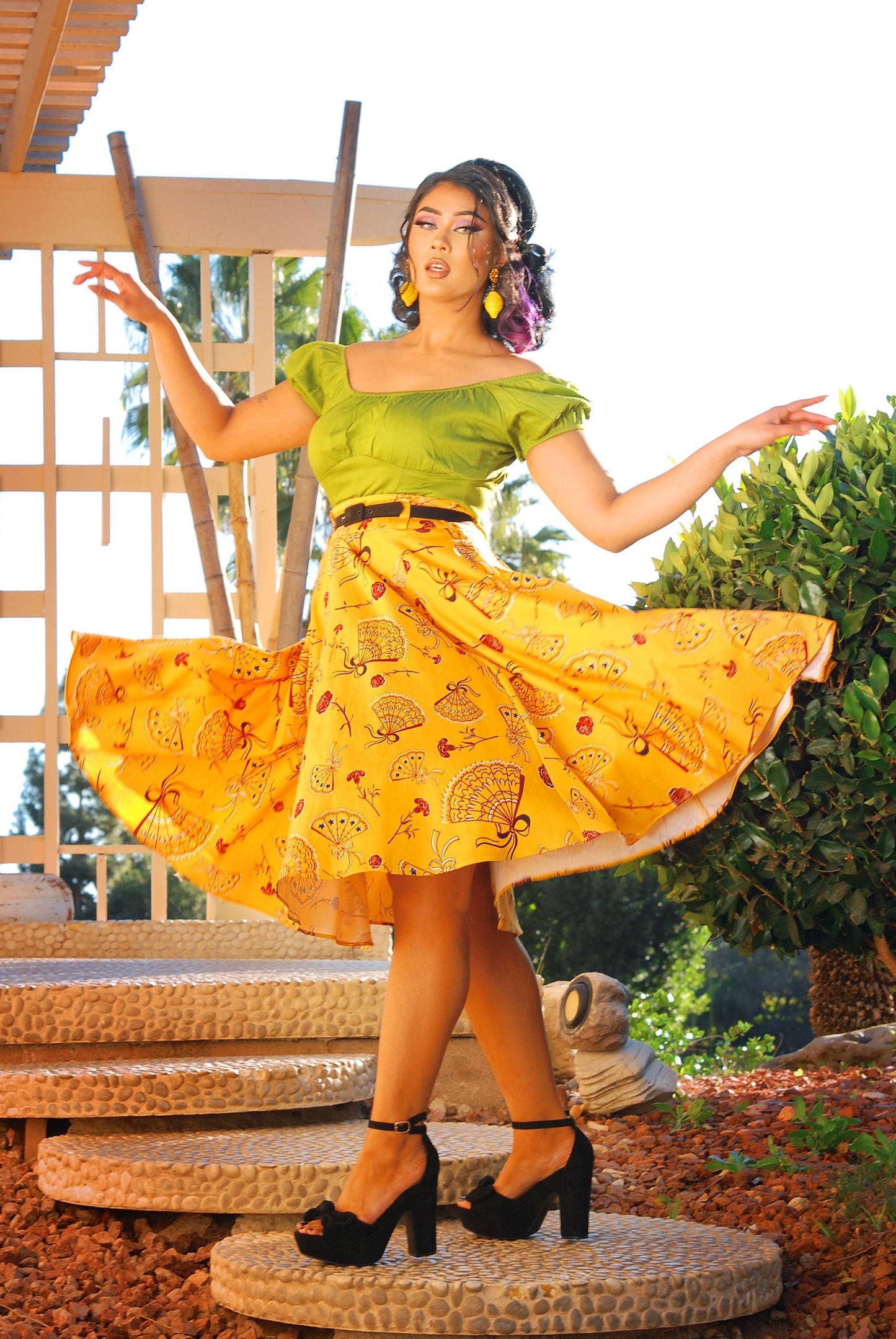 Doris Vintage Swing Skirt in Mustard Spanish Fans | Laura Byrnes & Hope Johnstun - pinupgirlclothing.com