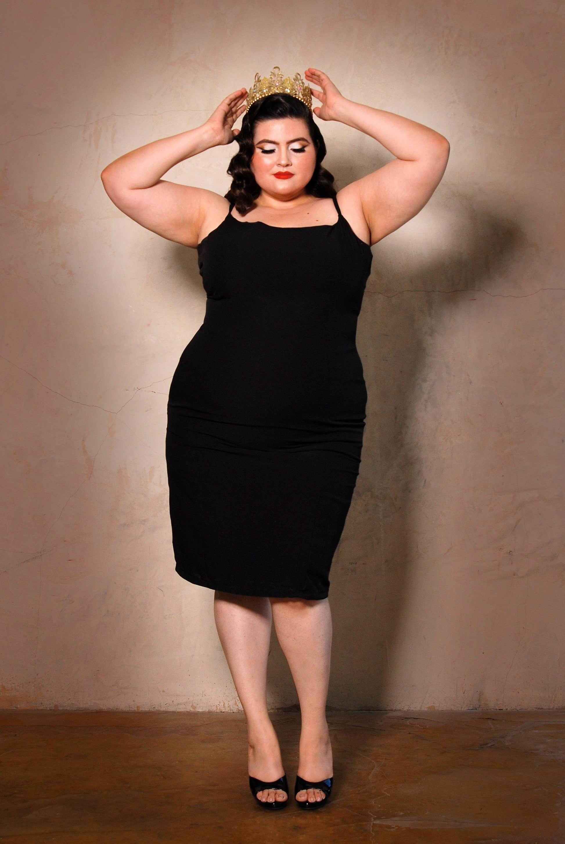 Jayne Wiggle Dress in Black Poly Crepe | Pinup Couture - pinupgirlclothing.com