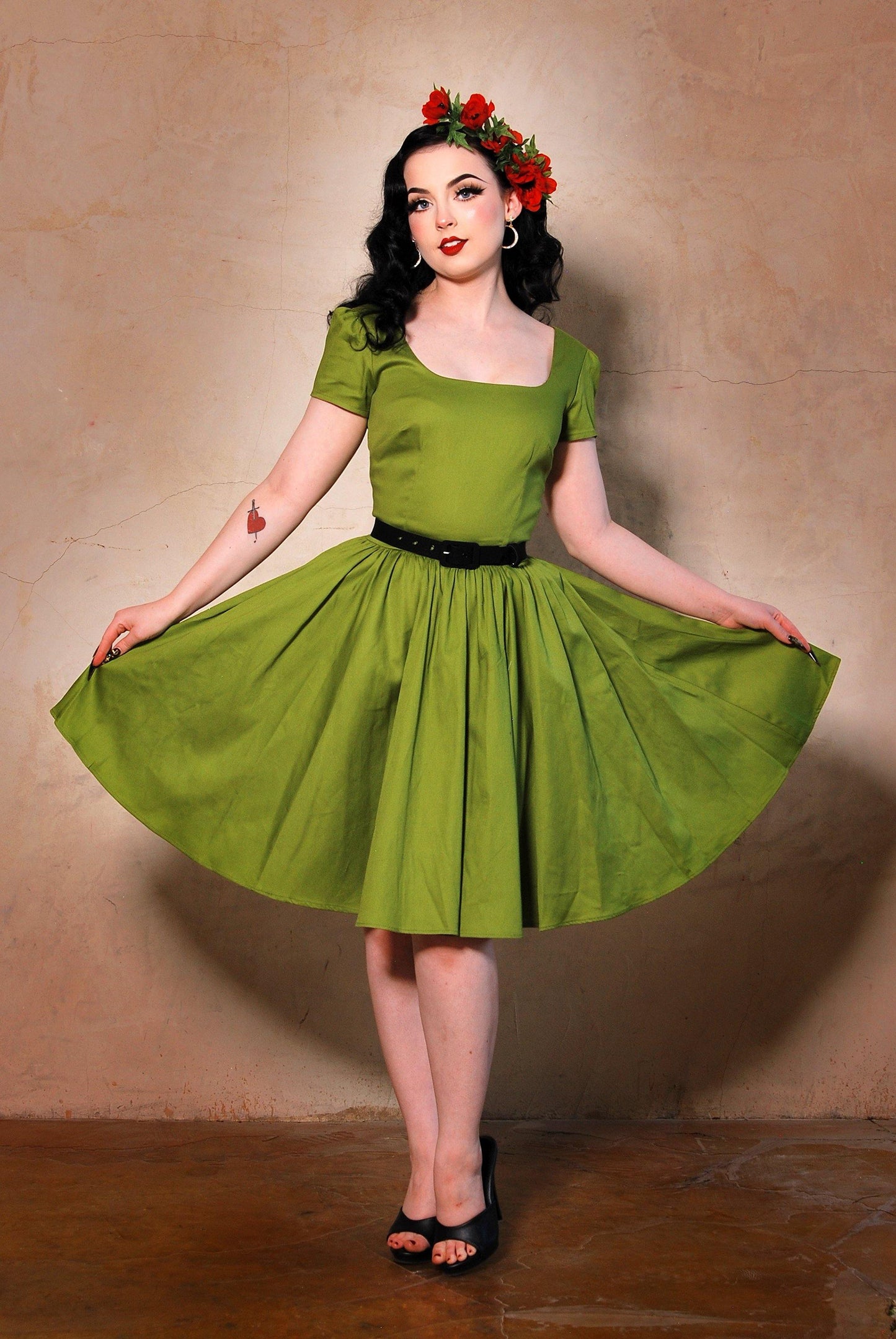 Lara Dress in Olive Cotton Sateen  | Laura Byrnes Design - pinupgirlclothing.com