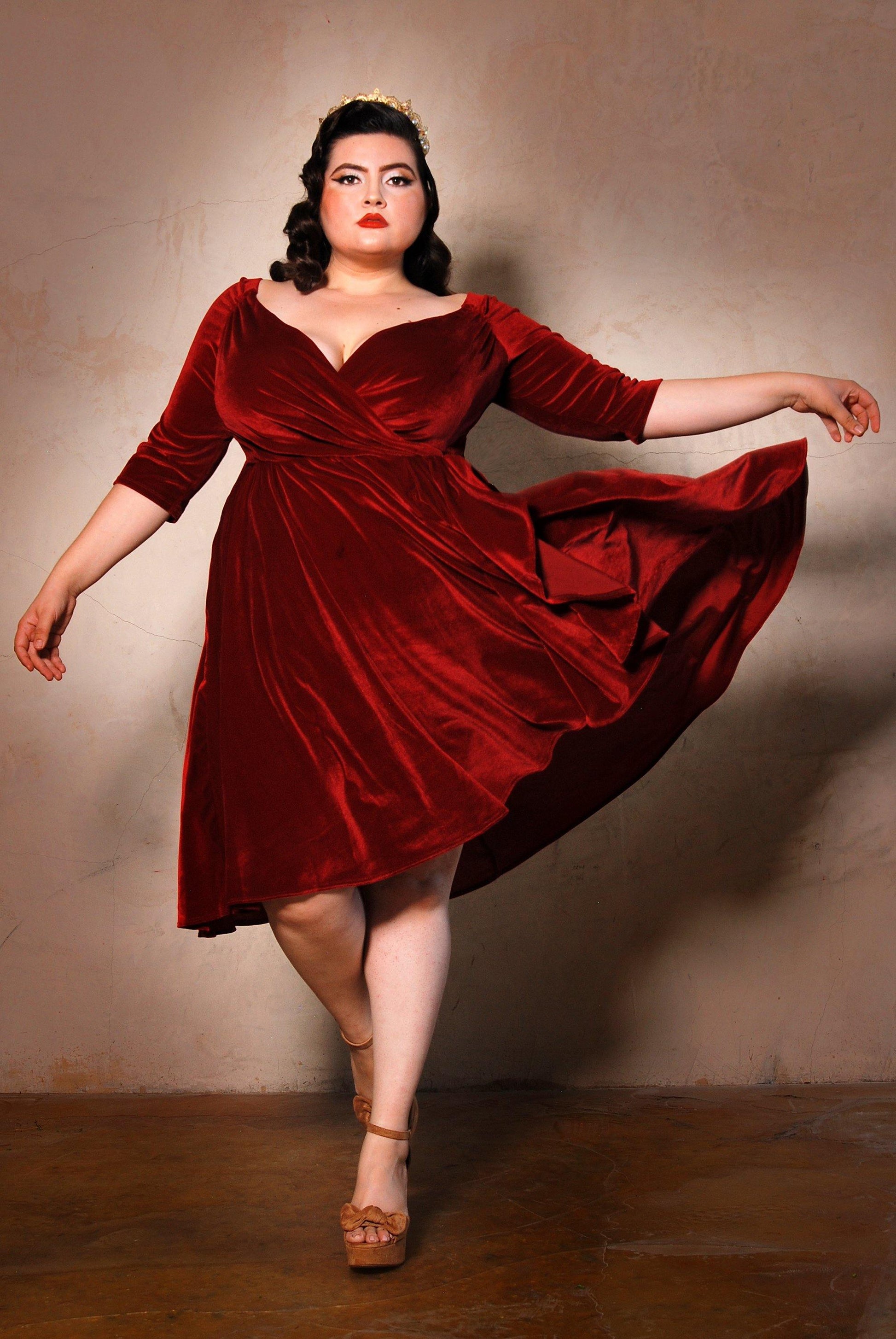 Monica Swing Dress in Cranberry Velvet | Laura Byrnes - pinupgirlclothing.com