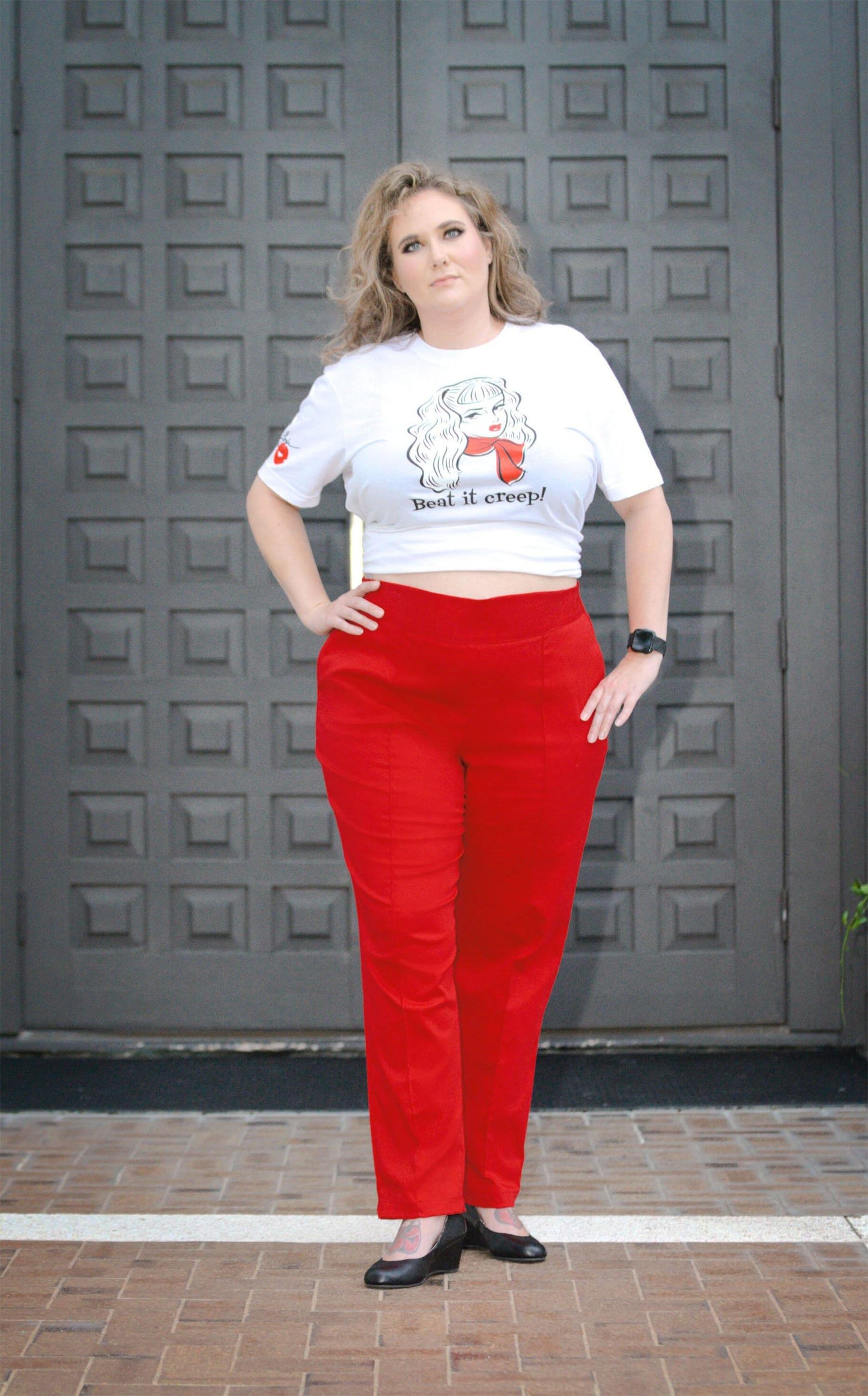 Final Sale - Laura Byrnes California High Waisted Long Trousers in Red Twill - pinupgirlclothing.com